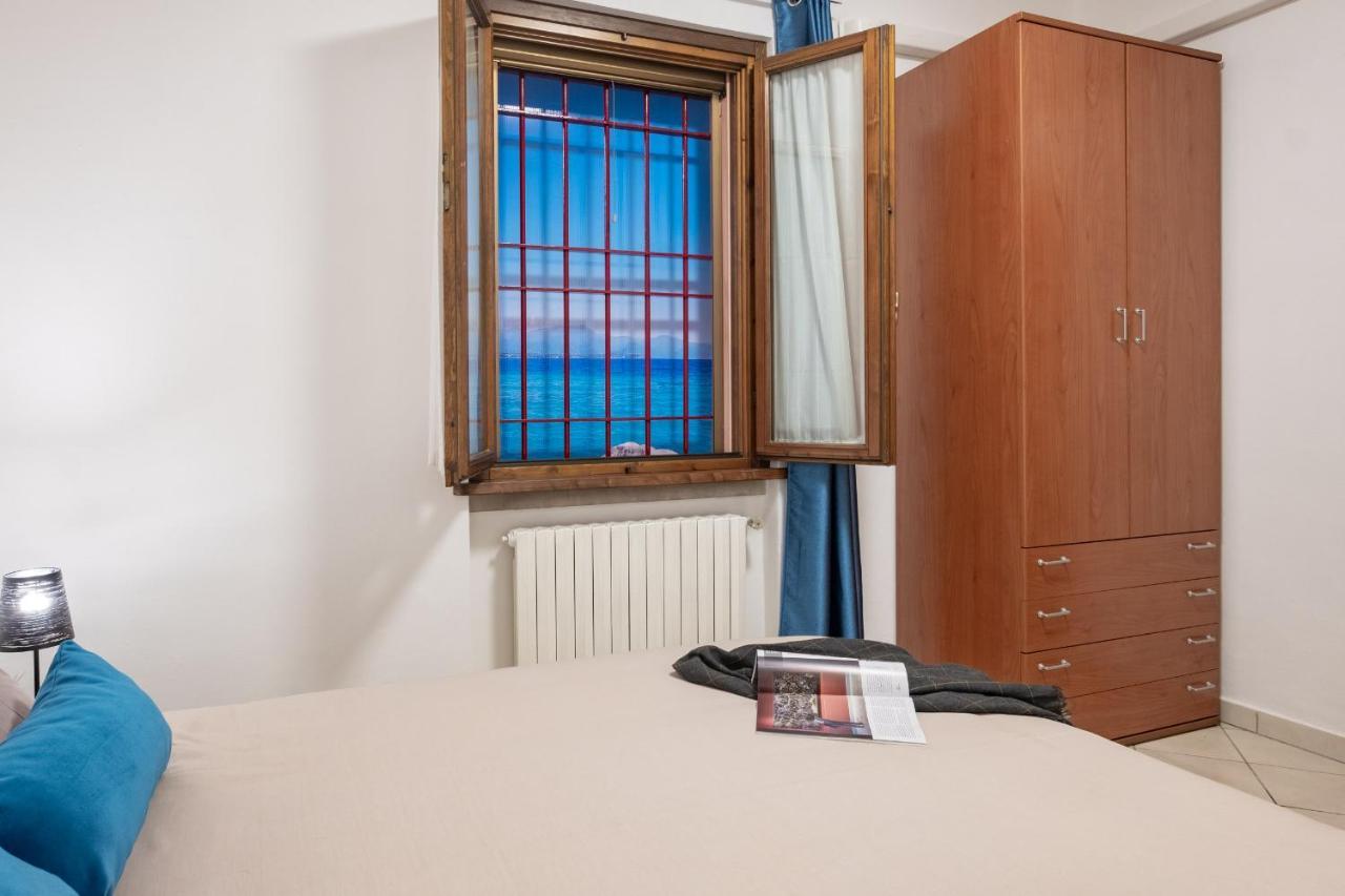 Casa Dolce Casa Desenzano - 2 Passi Dal Lago Apartment Десенцано дел Гарда Екстериор снимка