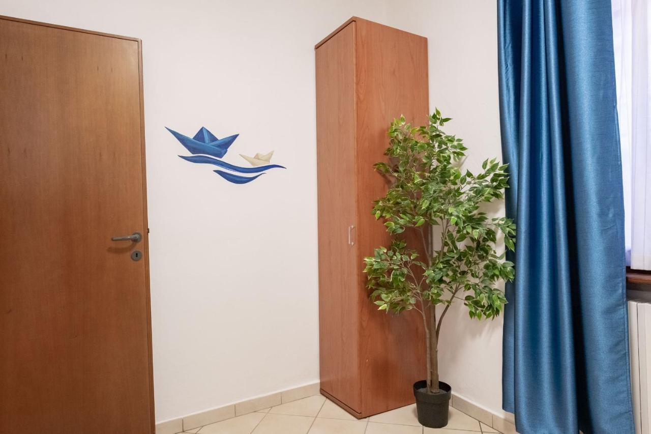 Casa Dolce Casa Desenzano - 2 Passi Dal Lago Apartment Десенцано дел Гарда Екстериор снимка